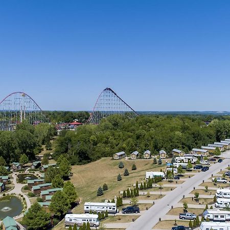 Worlds Of Fun Village Kansas City Bagian luar foto