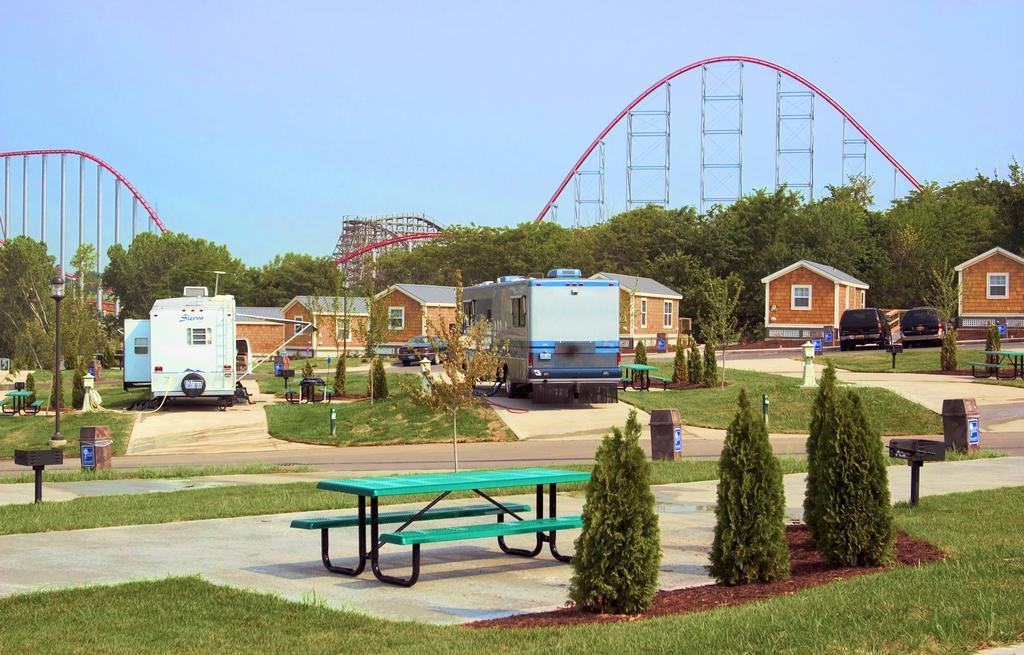 Worlds Of Fun Village Kansas City Bagian luar foto